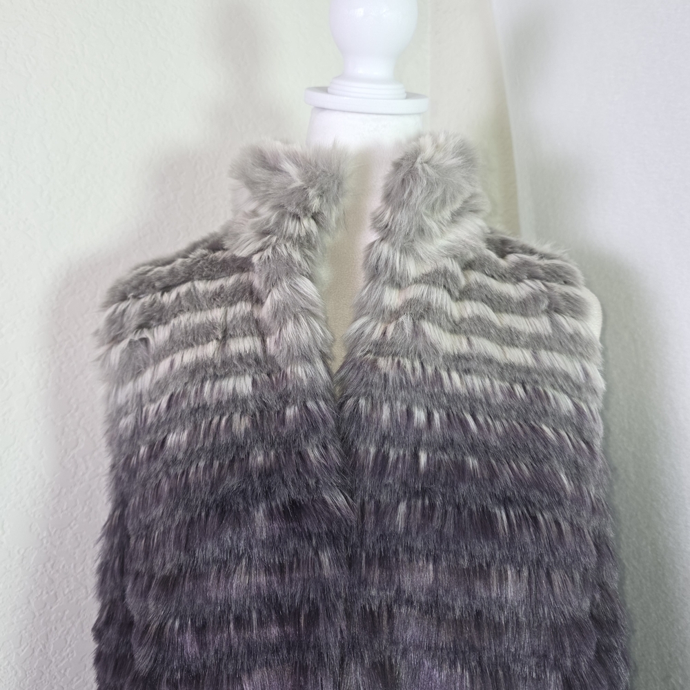 Gianni Bini Faux Fur Ombre Vest Gray Black Medium - Picture 2 of 13